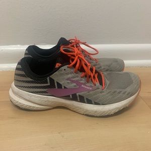 Brooks Launch 6 Women’s Running Shoe - 7.5